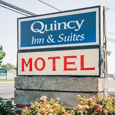 Quincy Inn And Suites ภายนอก รูปภาพ